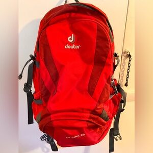 Deuter Futura 28 Hiking Backpack